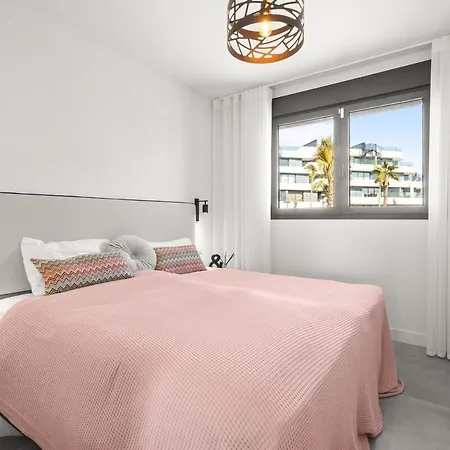 Discover Luxury Living In Estepona's Oasis-rdr467 דירה *