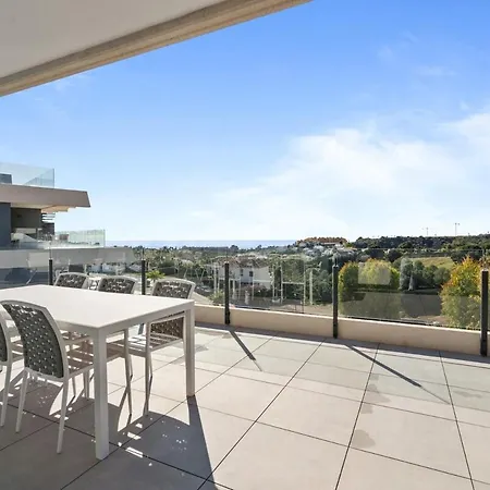 Discover Luxury Living In Estepona's Oasis-rdr467 דירה