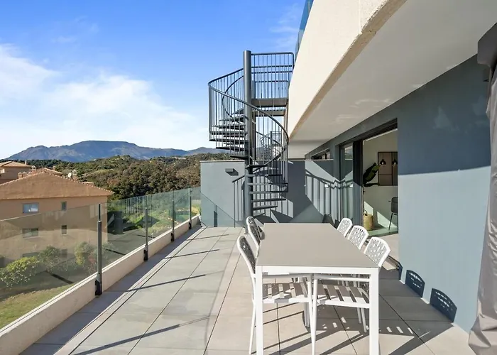 Discover Luxury Living In Estepona's Oasis-rdr467 Estepona